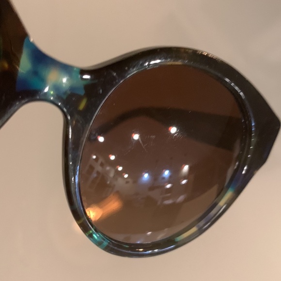 Tory Burch sunglasses - Picture 10 of 10